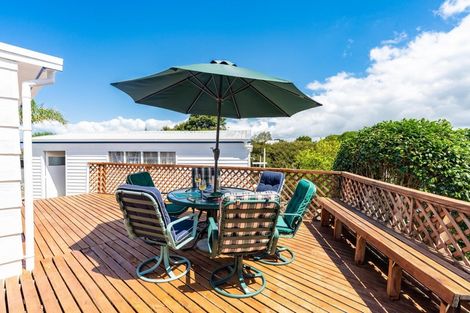 Photo of property in 12 Holiday Crescent, Mangawhai Heads, Mangawhai, 0505