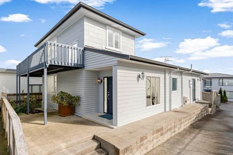 Photo of property in 15b Glendhu Road, Bayview, Auckland, 0629