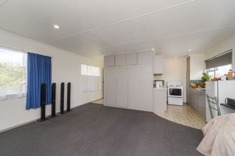 Photo of property in 24 Paradise Place, Milson, Palmerston North, 4414