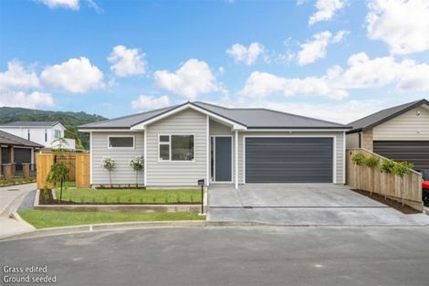 Photo of property in 12 Poulson Grove, Trentham, Upper Hutt, 5018