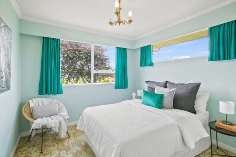Photo of property in 7 Bushview Place, Upper Vogeltown, New Plymouth, 4310