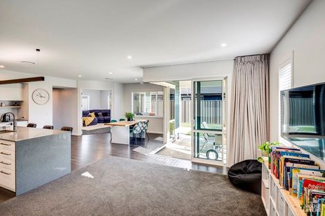 Photo of property in 52 Kenny Road, Te Awa, Napier, 4110