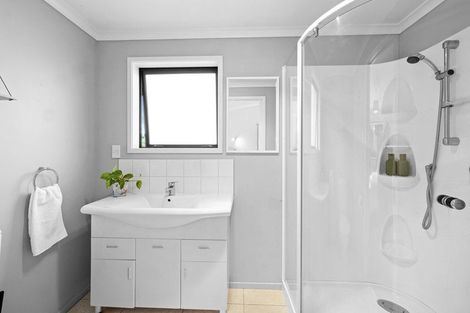 Photo of property in 4 Willow Place, Whalers Gate, New Plymouth, 4310