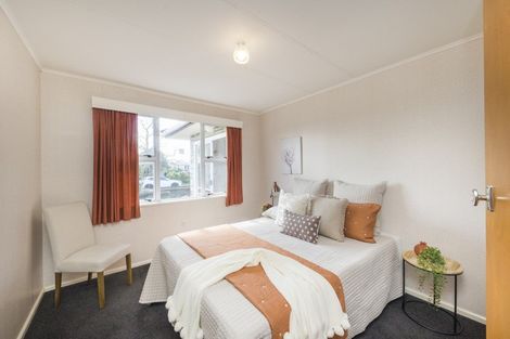 Photo of property in 16 Ellesmere Crescent, Highbury, Palmerston North, 4412