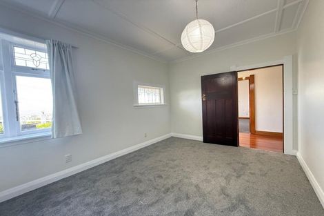 Photo of property in 8 Moffitt Street, Vogeltown, Wellington, 6021