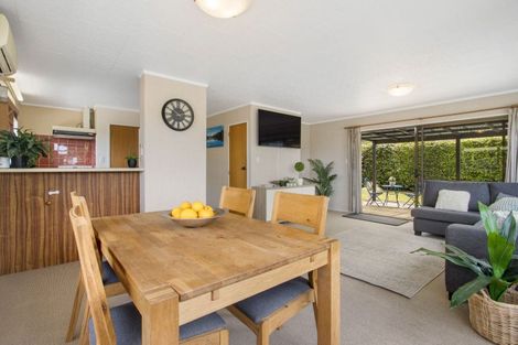 Photo of property in 8 Francis Drive, Katikati, 3129