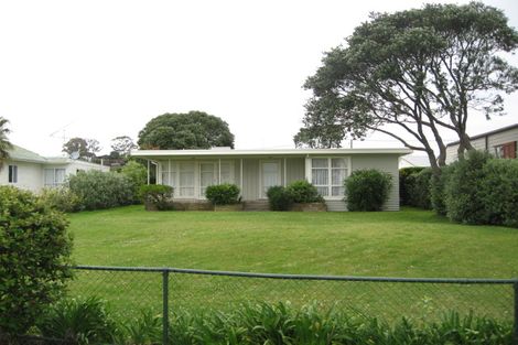 Photo of property in 55 The Esplanade, Manly, Whangaparaoa, 0930