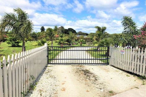 Photo of property in 74 Devich Road, Mangawhai, Wellsford, 0975