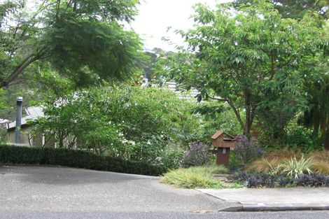 Photo of property in 2 Tree Fern Trail, Campbells Bay, Auckland, 0630