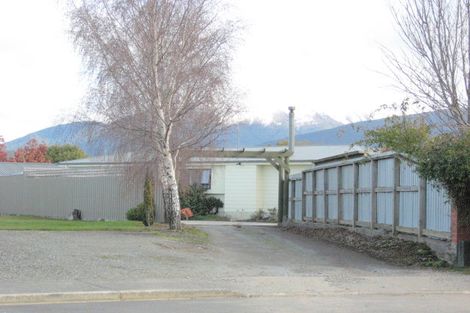 Photo of property in 9 Blairs Place, Te Anau, 9600