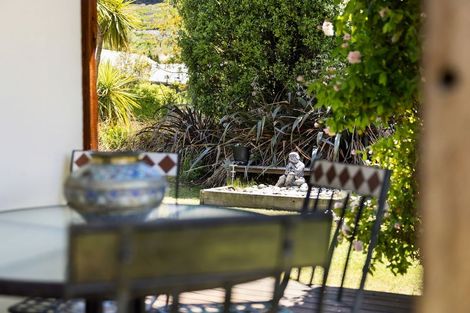 Photo of property in 20 Amber Close, Arthurs Point, Queenstown, 9371