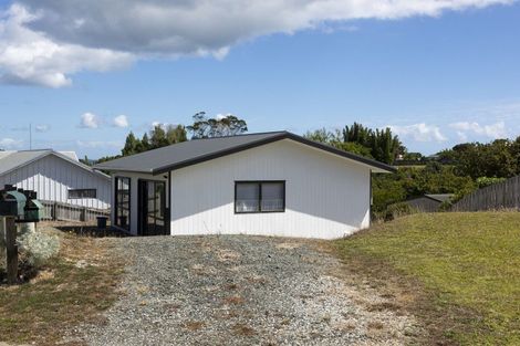 Photo of property in 41 Paradise Road, Coopers Beach, 0420