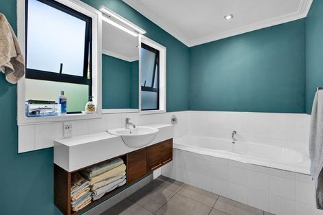 Photo of property in 20 Skinner Street, Blagdon, New Plymouth, 4310