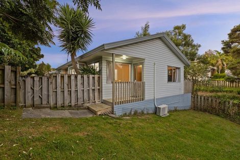 Photo of property in 6 Logan Lane, Stanmore Bay, Whangaparaoa, 0932
