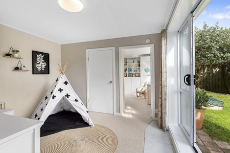 Photo of property in 85 Kinghorne Street, Strathmore Park, Wellington, 6022