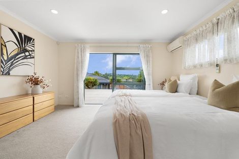 Photo of property in 27 Roy Maloney Drive, Henderson, Auckland, 0612