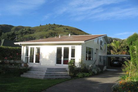 Photo of property in 26a Norton Park Avenue, Fairfield, Lower Hutt, 5011