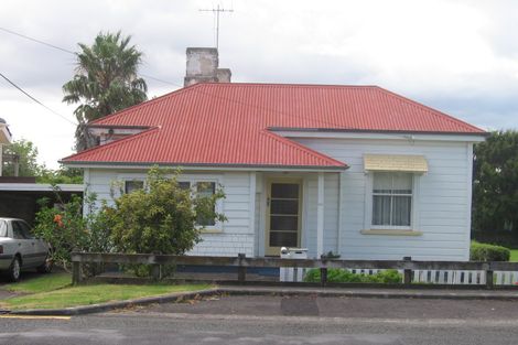 Photo of property in 20 Mozeley Avenue, Devonport, Auckland, 0624