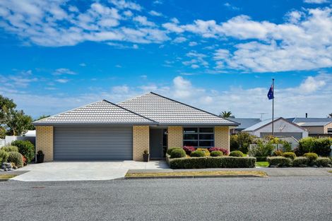 Photo of property in 33 Kotuku Road, South Bay, Kaikoura, 7300