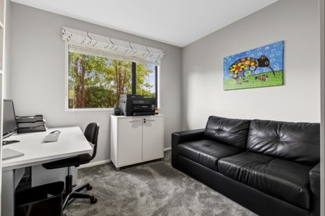 Photo of property in 27 Pendeen Crescent, Jacks Point, Queenstown, 9371