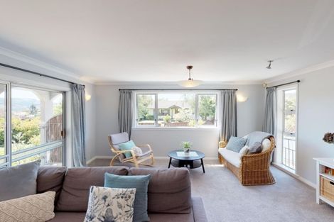 Photo of property in 77 Sunbrae Drive, Silverstream, Upper Hutt, 5019