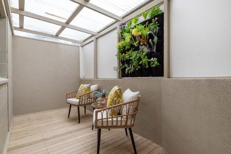 Photo of property in 1/94 Glamorgan Drive, Torbay, Auckland, 0630