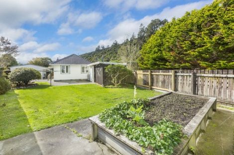 Photo of property in 5 Pokaka Street, Birchville, Upper Hutt, 5018