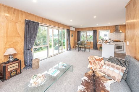 Photo of property in 23 Boyd Avenue, Mangere Bridge, Auckland, 2022