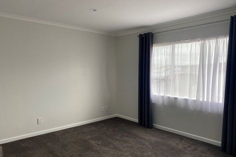 Photo of property in 10a Gaff Place, Whitby, Porirua, 5024