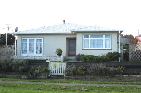 Photo of property in 44 Karaka Street, Castlecliff, Whanganui, 4501