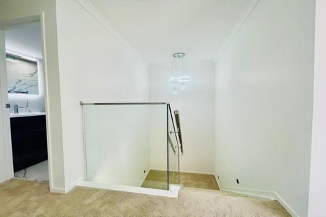 Photo of property in 8c Neems Place, Manurewa, Auckland, 2102