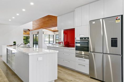 Photo of property in 71 Gillespie Place, Acacia Bay, Taupo, 3385