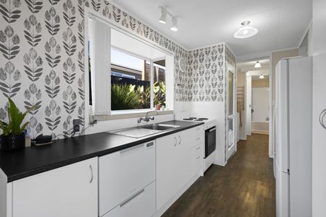 Photo of property in 33 Norwich Avenue, Spotswood, New Plymouth, 4310