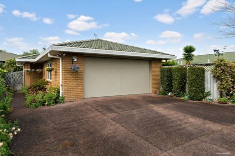 Photo of property in 37 Princeton Parade, Albany, Auckland, 0632