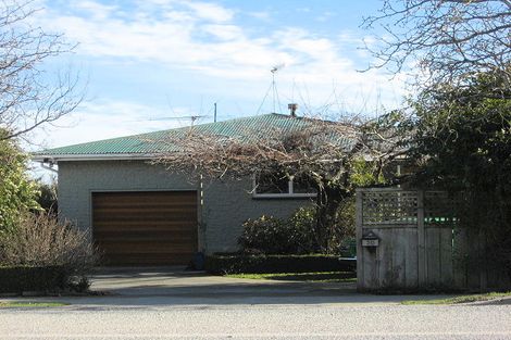 Photo of property in 30a Great North Road, Winton, 9720