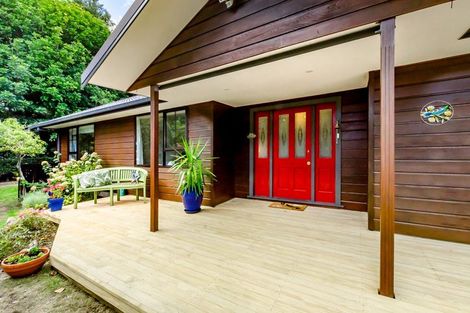 Photo of property in 11a Kohekohe Road, Waikanae, 5036