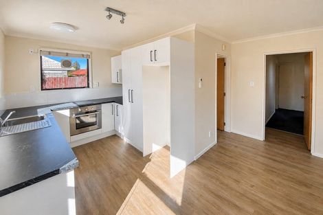 Photo of property in 1/58a Daniels Road, Redwood, Christchurch, 8051