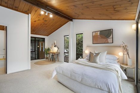 Photo of property in 42 Brigantine Drive, Beach Haven, Auckland, 0626