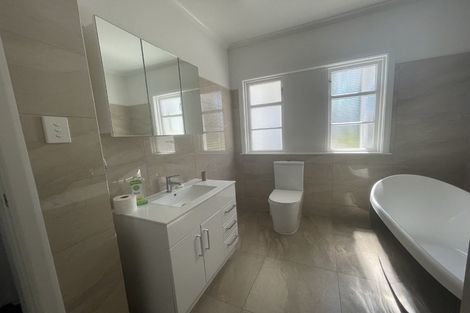 Photo of property in 41 Lucknow Terrace, Khandallah, Wellington, 6035