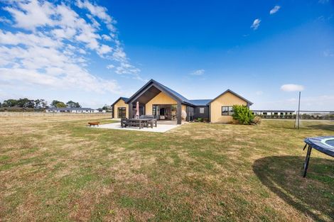 Photo of property in 15 Harvest Lane, Newbury, Feilding, 4775