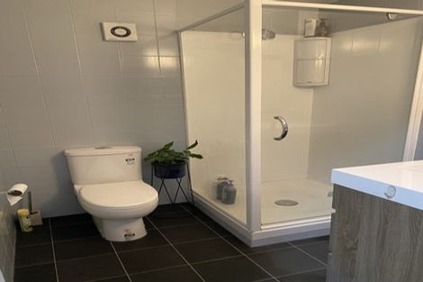 Photo of property in 25 Routley Drive, Glen Eden, Auckland, 0602