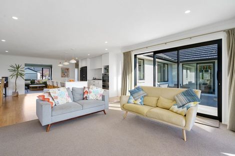 Photo of property in 24 Lilac Close, Cambridge, 3434