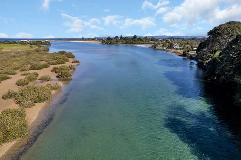 Photo of property in 72 Marsden Point Road, Ruakaka, 0116