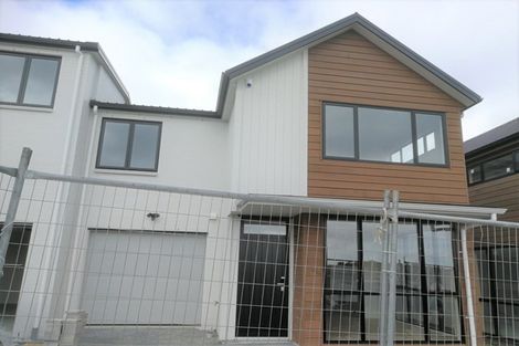 Photo of property in 72 Seafarer Crescent, Stanmore Bay, Whangaparaoa, 0932