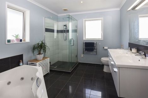 Photo of property in 66b Derby Street, St Albans, Christchurch, 8014