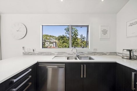 Photo of property in 45 Burma Road, Khandallah, Wellington, 6035