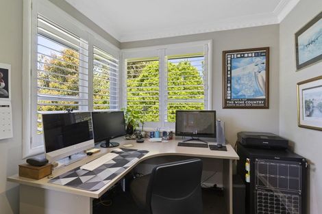 Photo of property in 13 Evelyn Road, Cockle Bay, Auckland, 2014