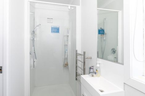 Photo of property in 9 Cameron Road, Hamilton East, Hamilton, 3216