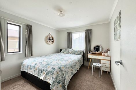 Photo of property in 64 Kaimoana Street, Weymouth, Auckland, 2103