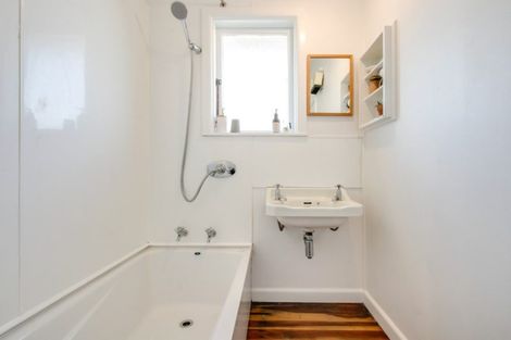 Photo of property in 102 Nelson Crescent, Napier South, Napier, 4110